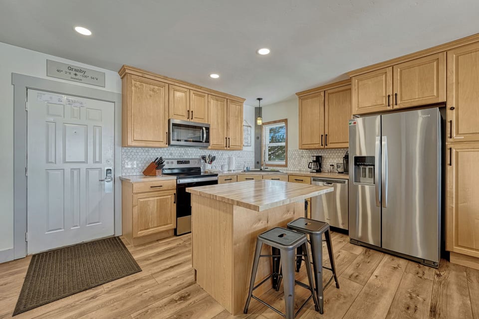 A kitchen made for cooking! Completely renovated with stainless steel appliances