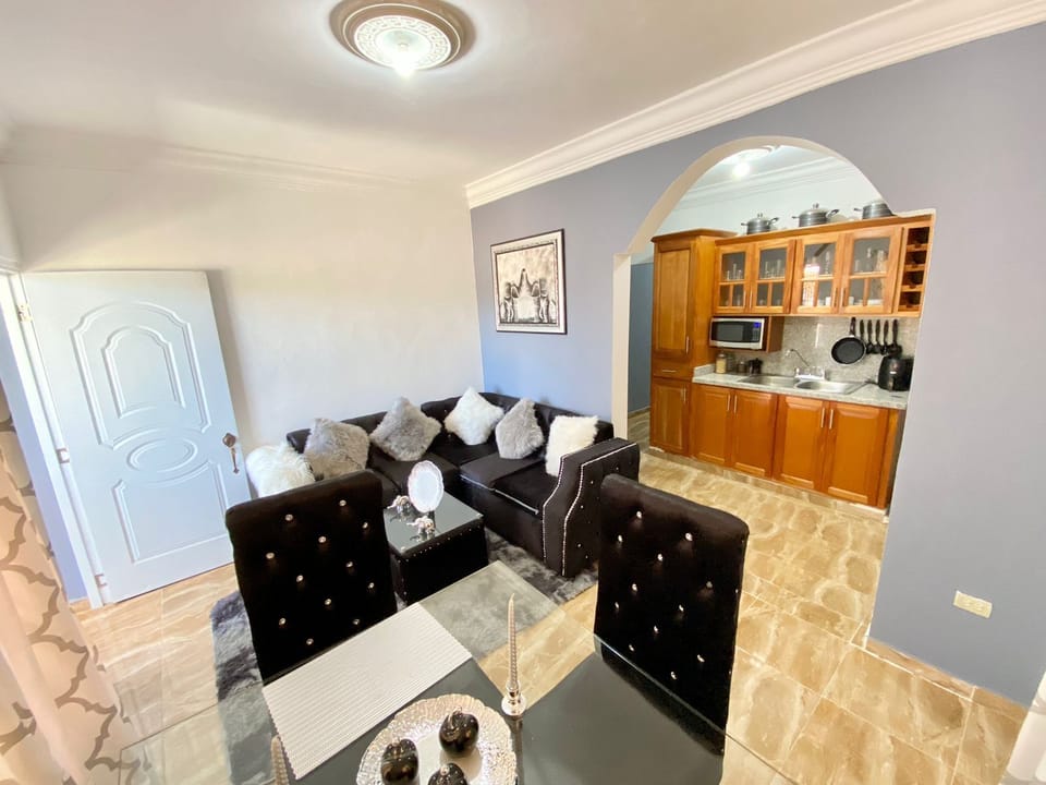 Sala con Comedor / living room with dining room