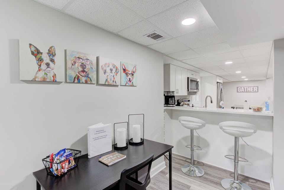Work station and breakfast bar. 