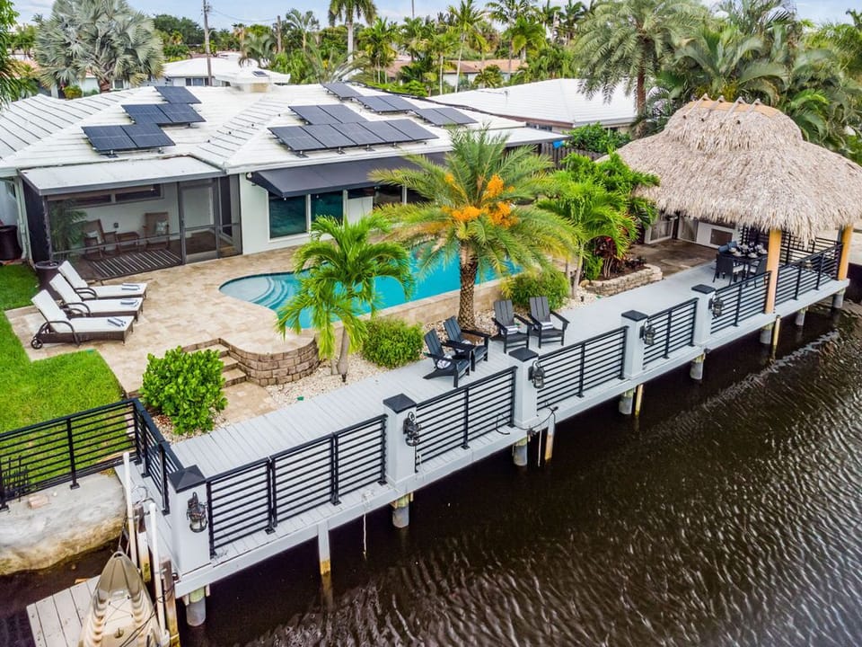 65' of dock space with 2 person kayak and floating kayak dock