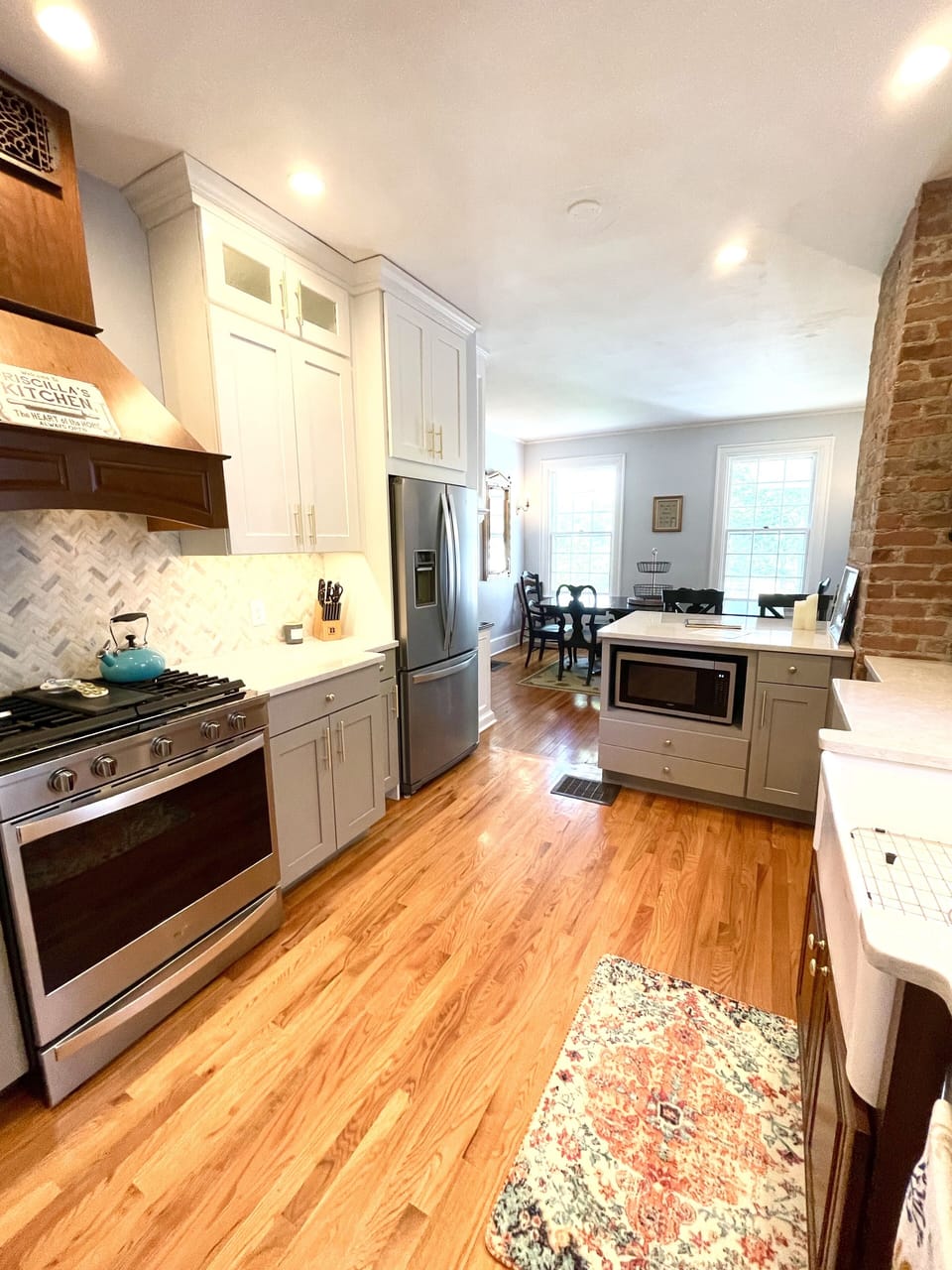 Completely renovated kitchen