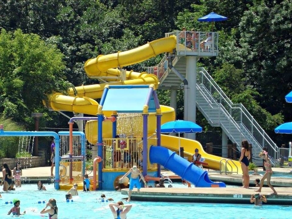 Bensenville Water Park- 5 minute drive