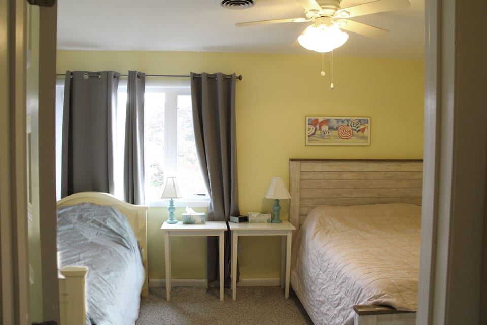 Second bedroom
