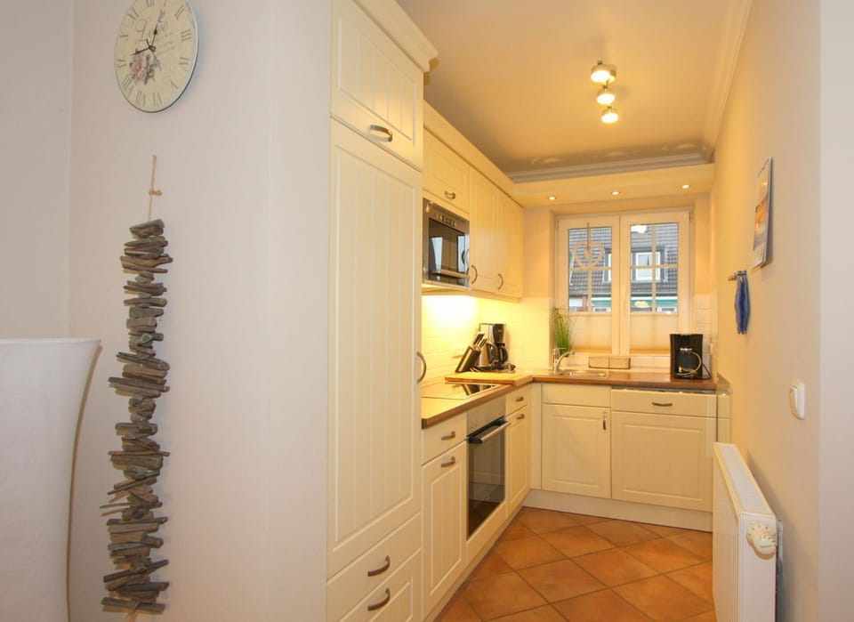 Ferienhaus Gartenweg - Modernes Mittelhausteil mit 4 Zimmern auf ca. 96 m², für bis zu 6 Personen House in Westerland