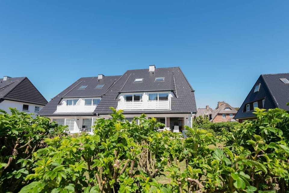 C-haus Carola. App 13 - Helle und Moderne 3-zimmer Ferienwohnung mit ca. 65 m² in Zentraler Lage, Apartment in Wenningstedt-Braderup