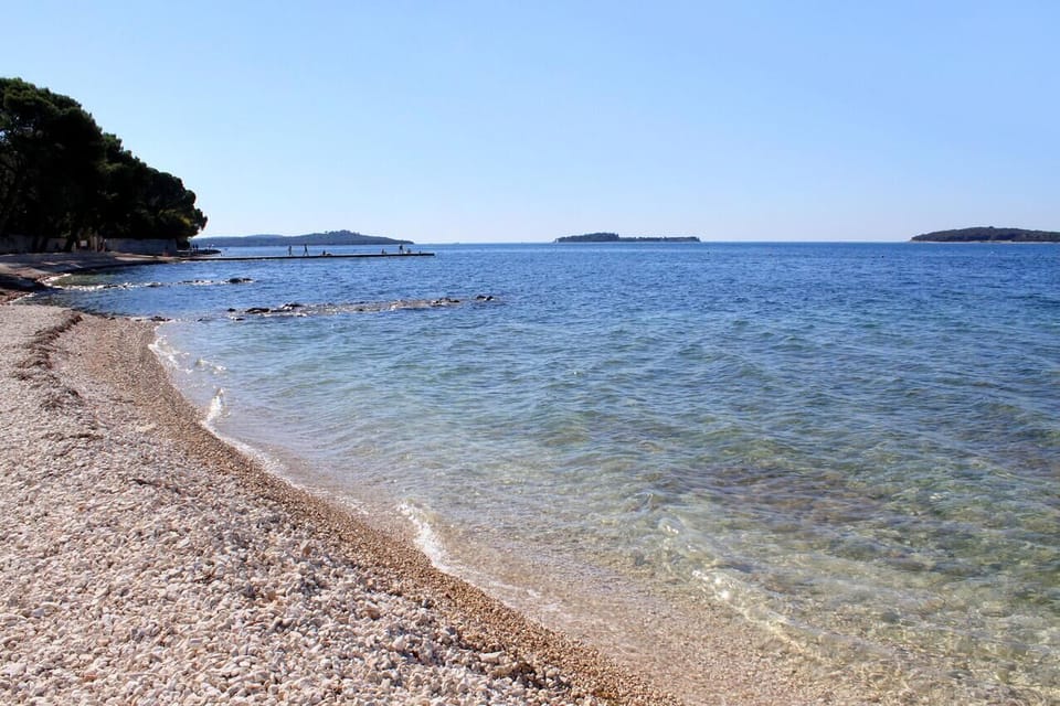 Nearby beaches