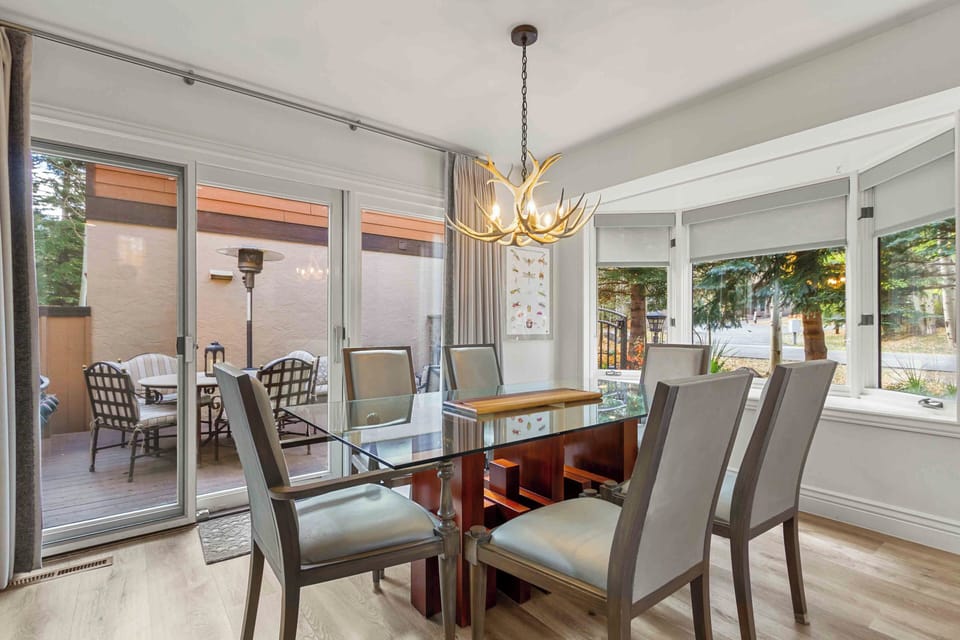 Dining Room - Summer