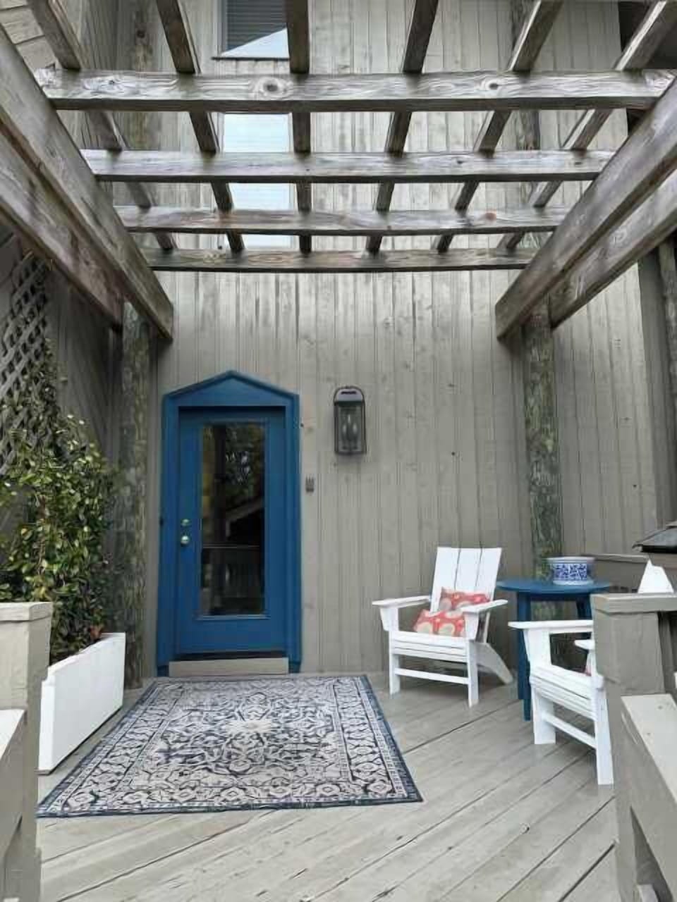 Enter house view.
