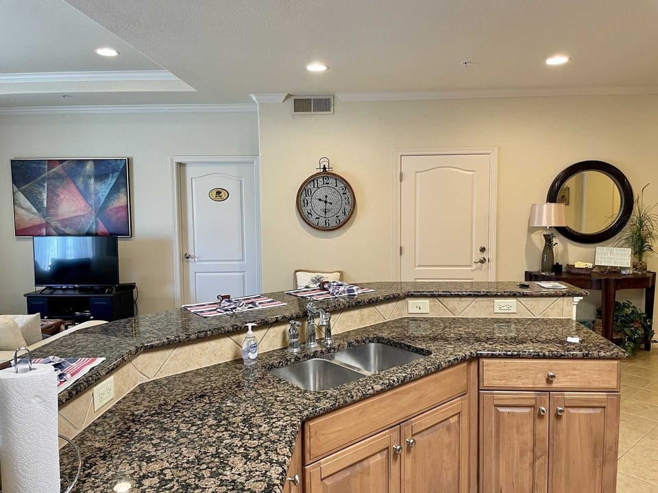 Room, Indoors, Kitchen, Screen, Sink Faucet