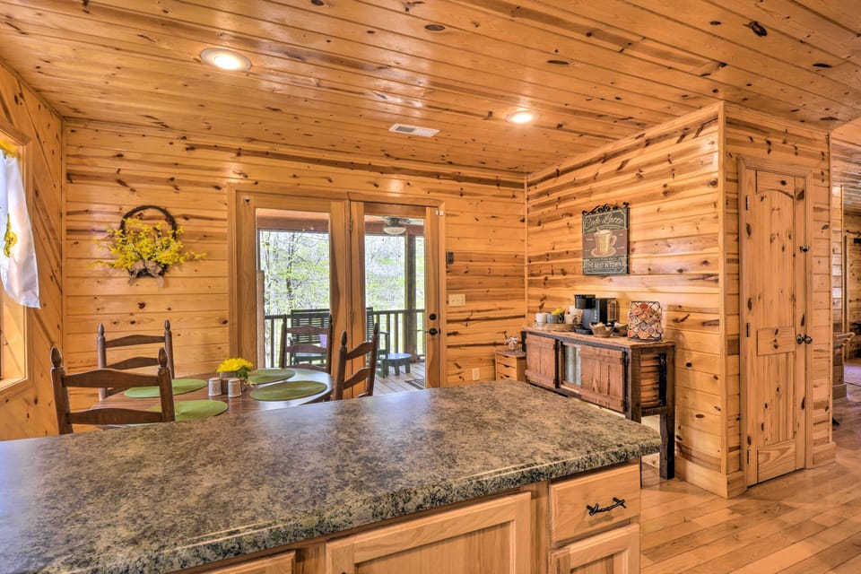 Well-Equipped Kitchen | Dishware & Flatware