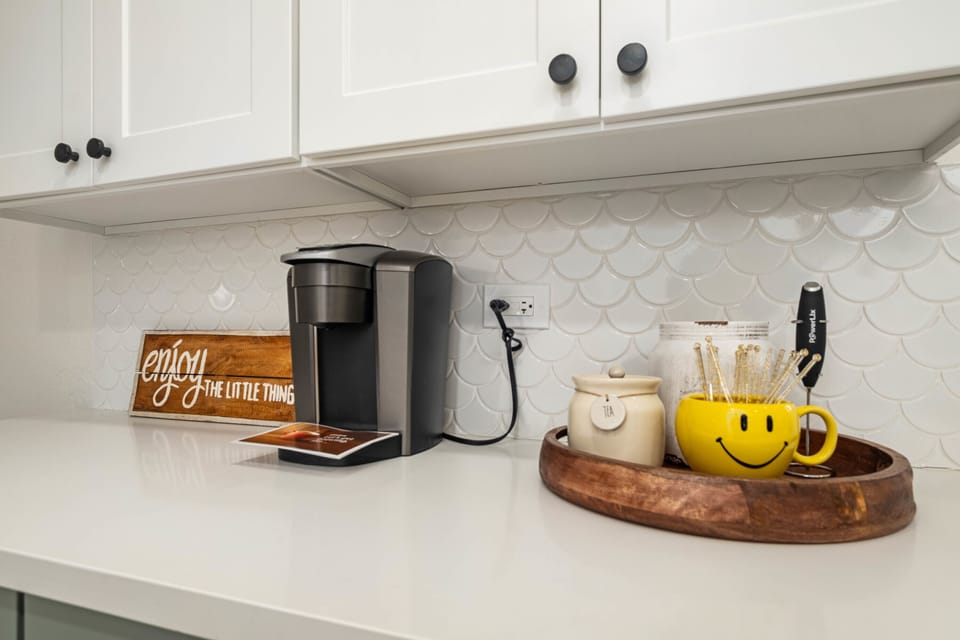 Keurig that makes hot or iced coffee, coffee is complementary!