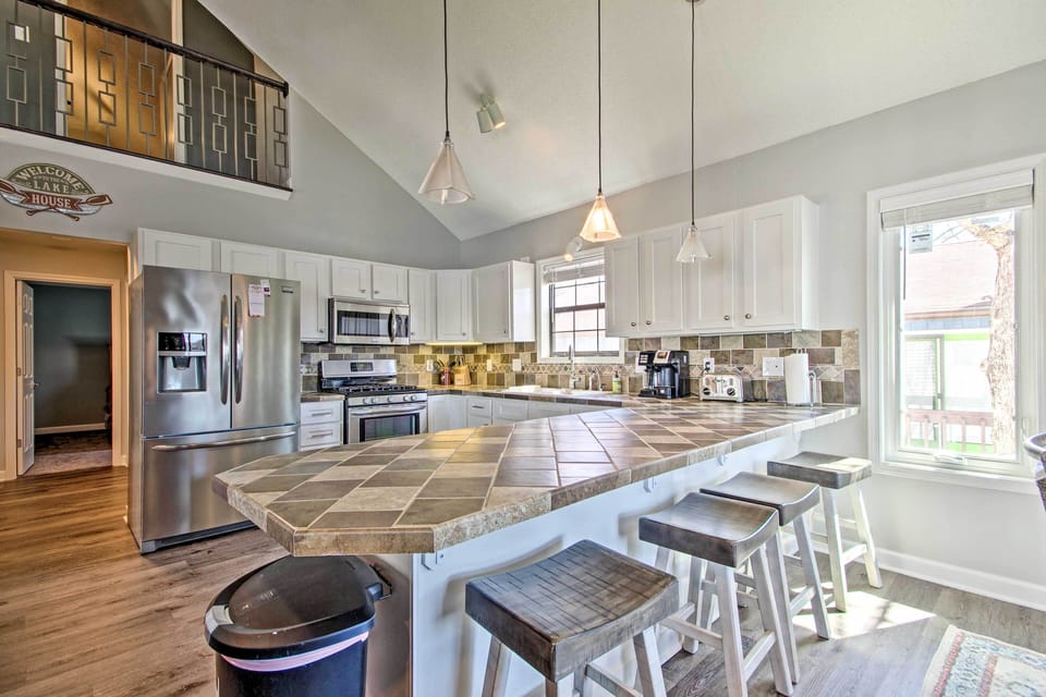 Fully Equipped Kitchen | 1st Floor | Dishwasher