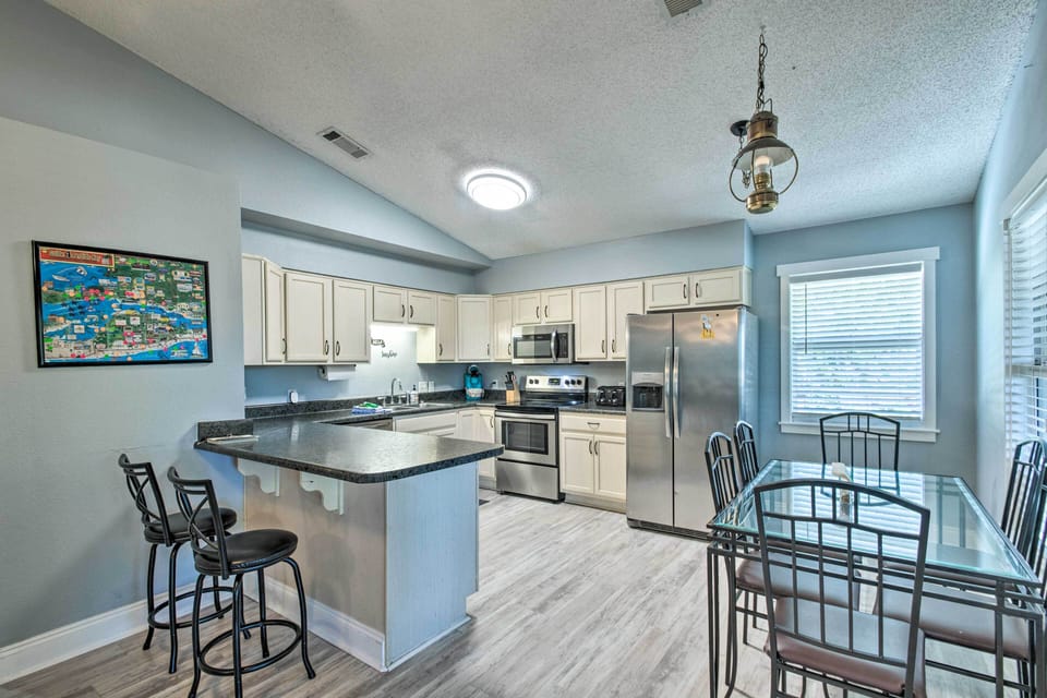 Kitchen | Fully Equipped
