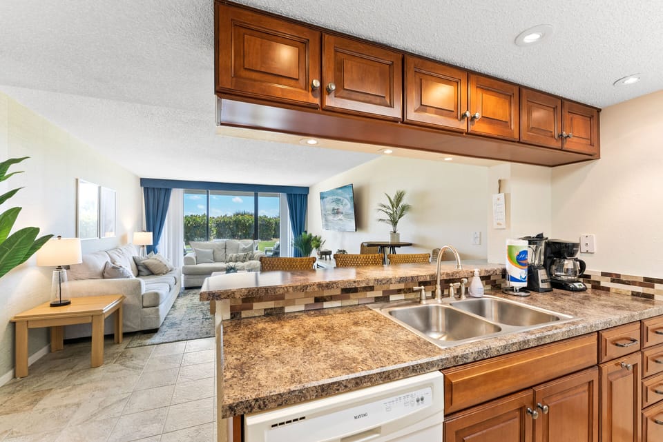 Fully equipped kitchen with everything you need to prepare your favorite meals!