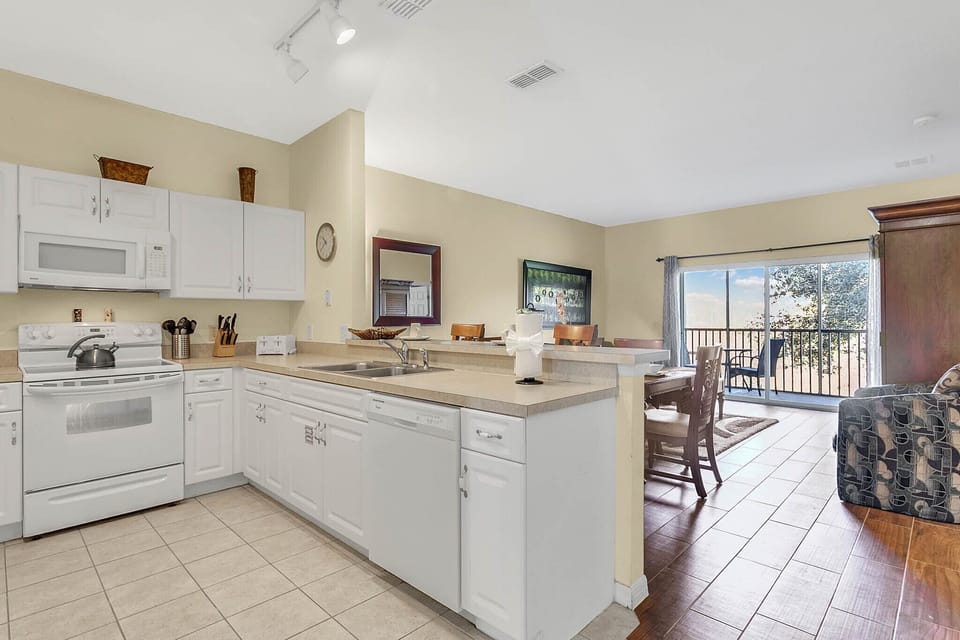 Fully equipped kitchen
