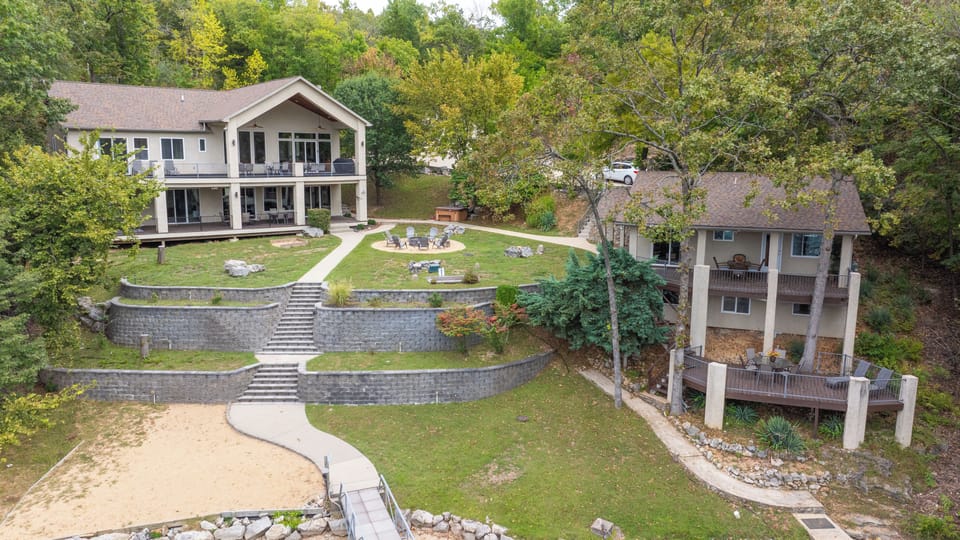 LAKEOZARKVACATION.COM