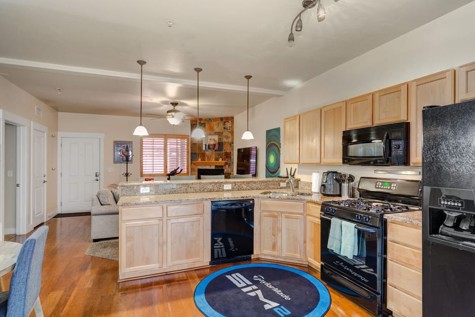 Vacation Rentals in Park City at Bear Hollow Lodges 1205: Fully-equipped kitchen