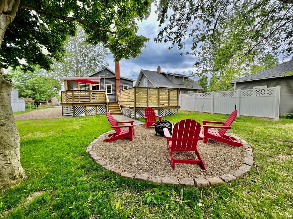 Gather around the firepit for great conversation.