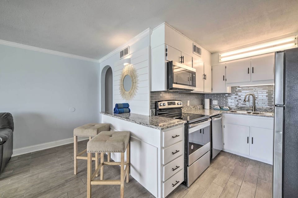 Kitchen | Pod Coffee Maker | Dishwasher | Cooking Utensils | Dishware & Flatware