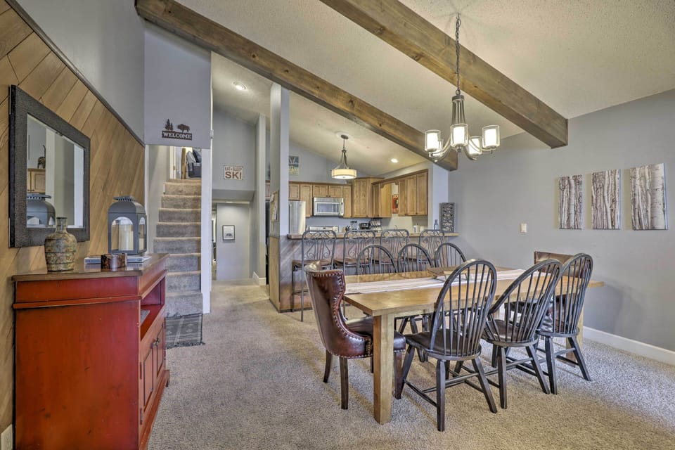 Dining Area | Dishware Provided | High Chair