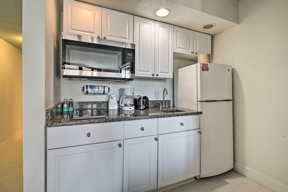 Well-Equipped Kitchen | Drip Coffee Maker | Toaster