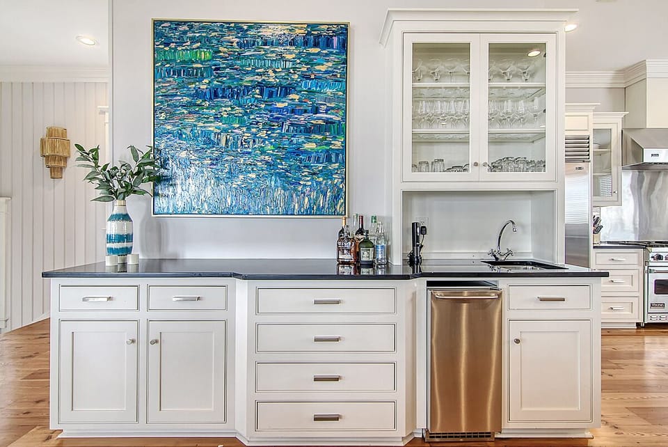 Wet bar with icemaker