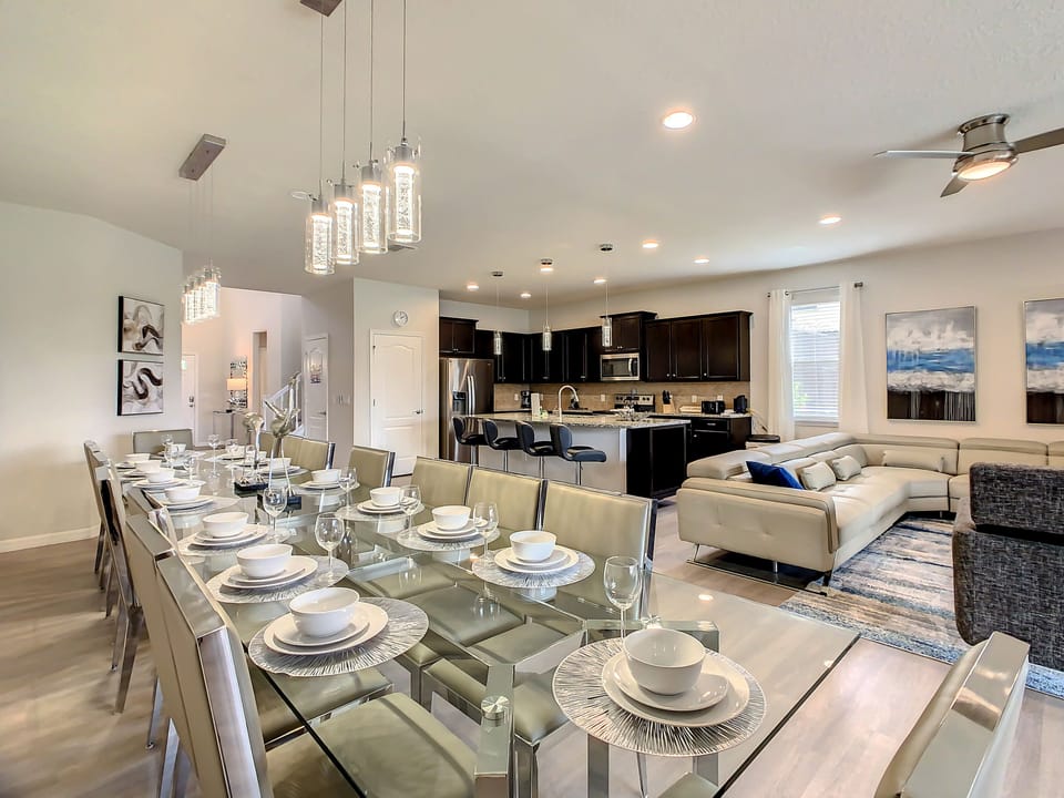 Open Floor Plan - Dining Room, Living Room And KItchen