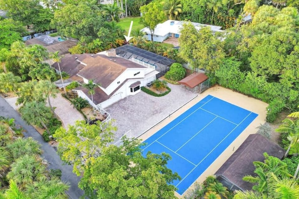 Sport court