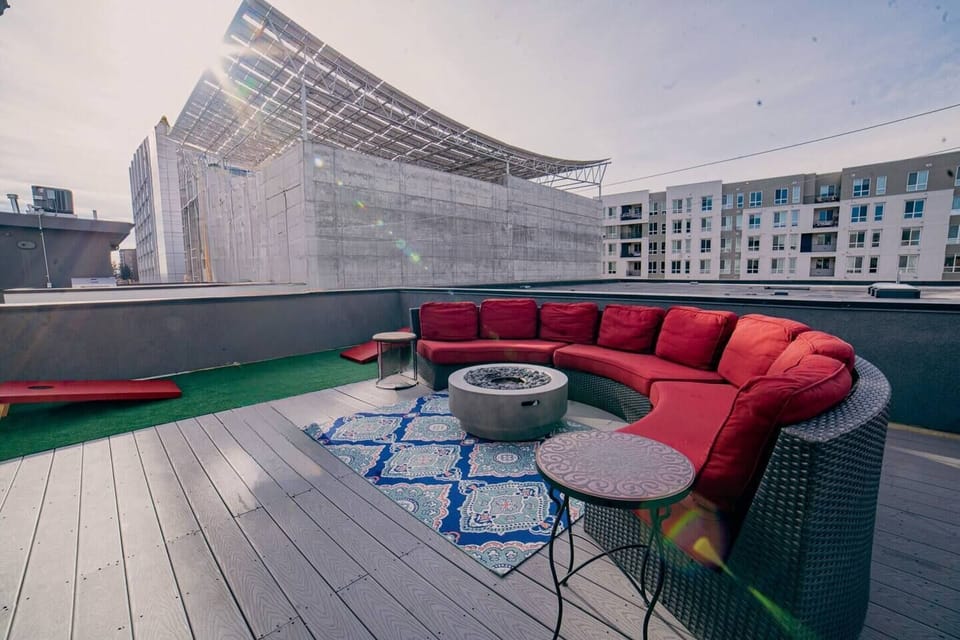 "Rooftop serenity meets urban energy: Enjoy the best of both worlds in this stylish 3-bedroom haven with panoramic Denver views.