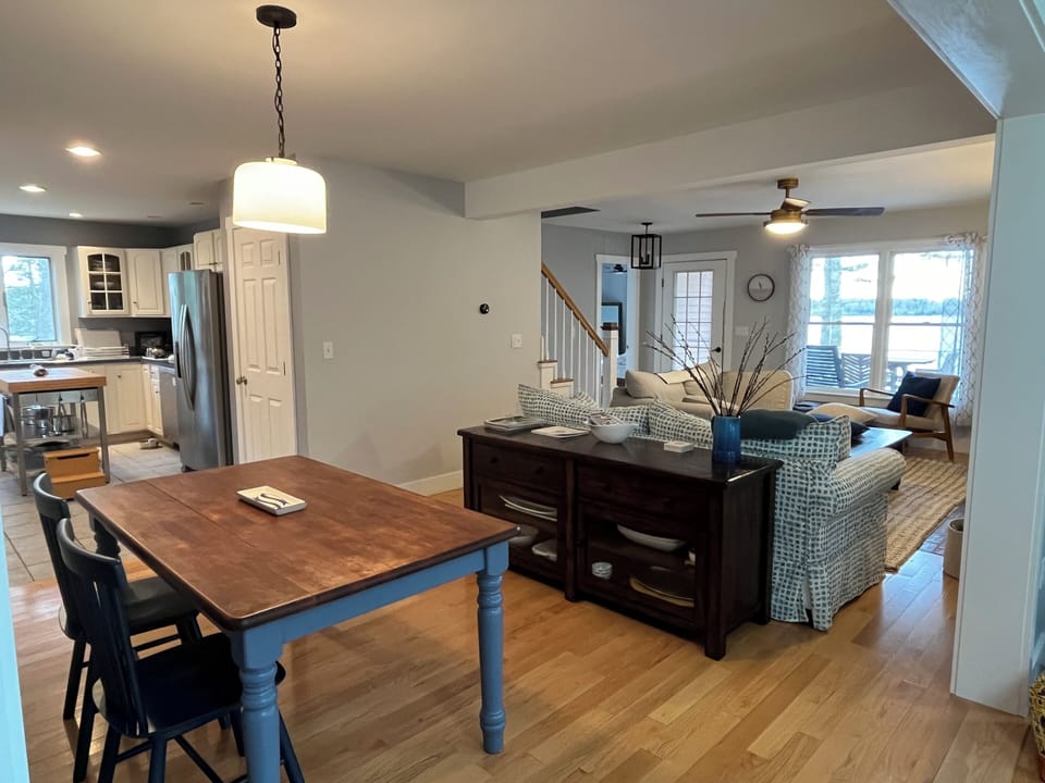 Breakfast and living room area with a view