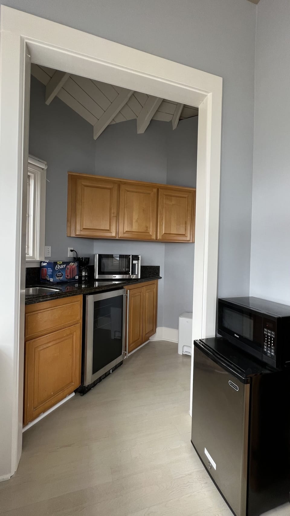 Simple kitchen corner