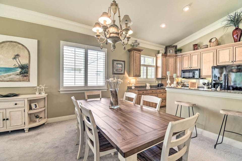 Dining Area | Dishware & Flatware