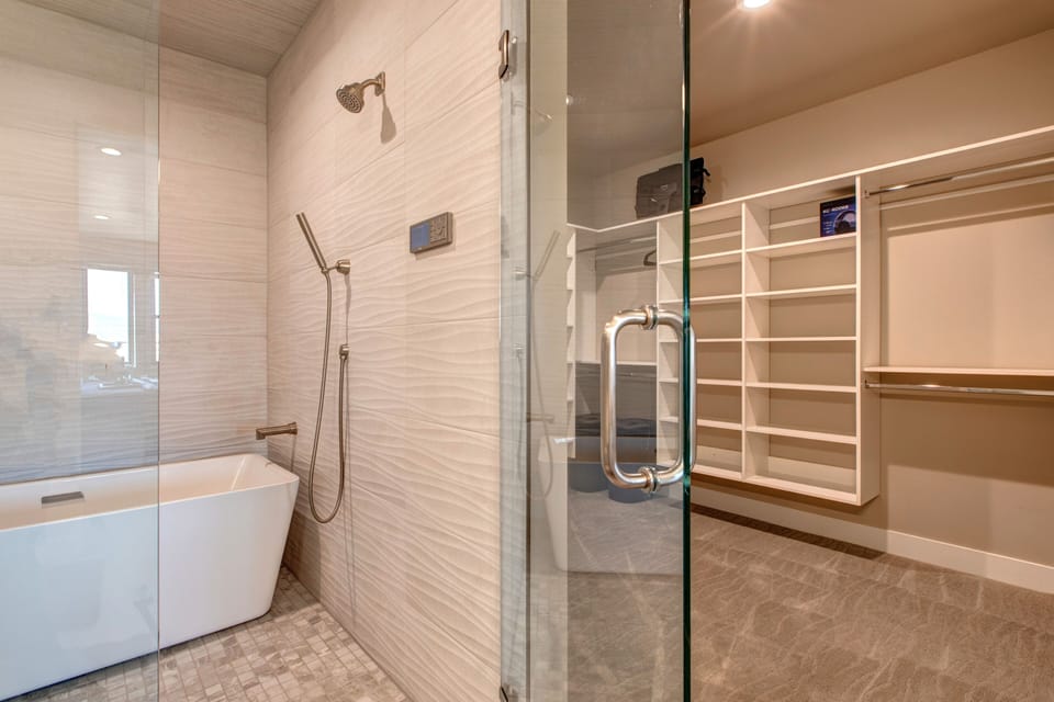 Huge Walk-in Closet