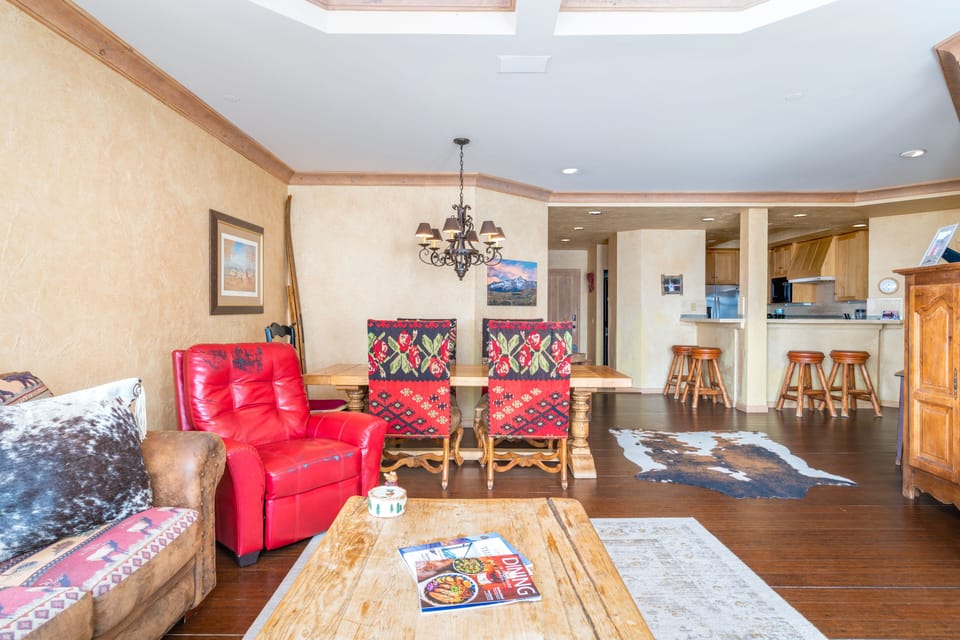 Charming cabin-style decor.