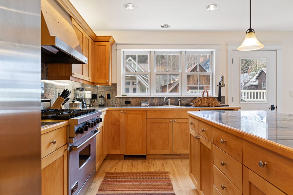 Enjoy mountain views while cooking