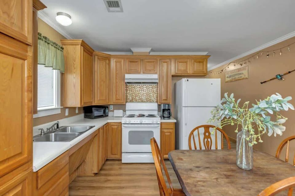 The kitchen comes with most anything you would need to cook and stay home for the evening
