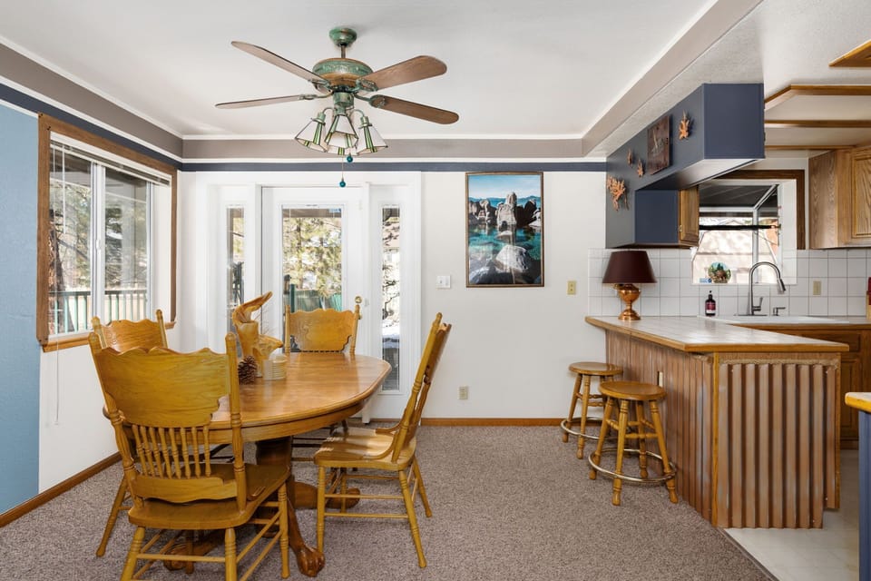 First dining area that can comfortably sit 4 to 6 people.
