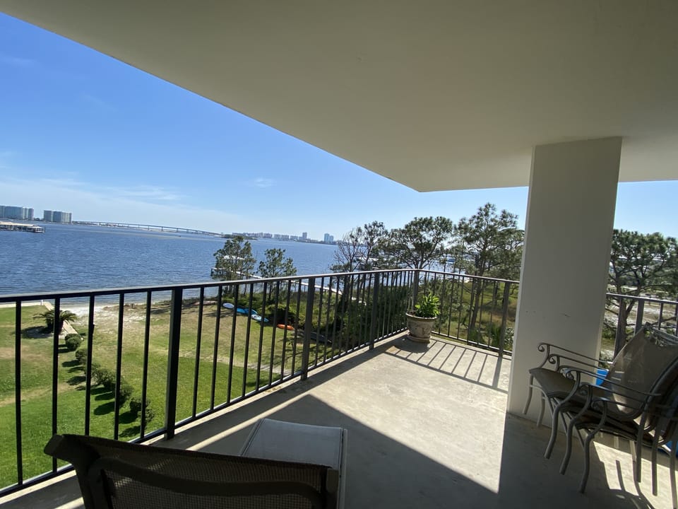 New Polywood dining table for six to be delivered May 2023, Wrap around balcony