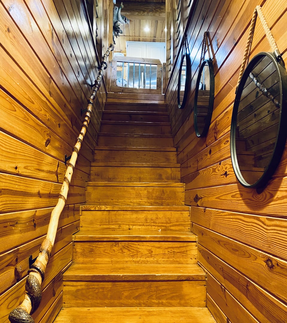 Stairs down to 1st floor