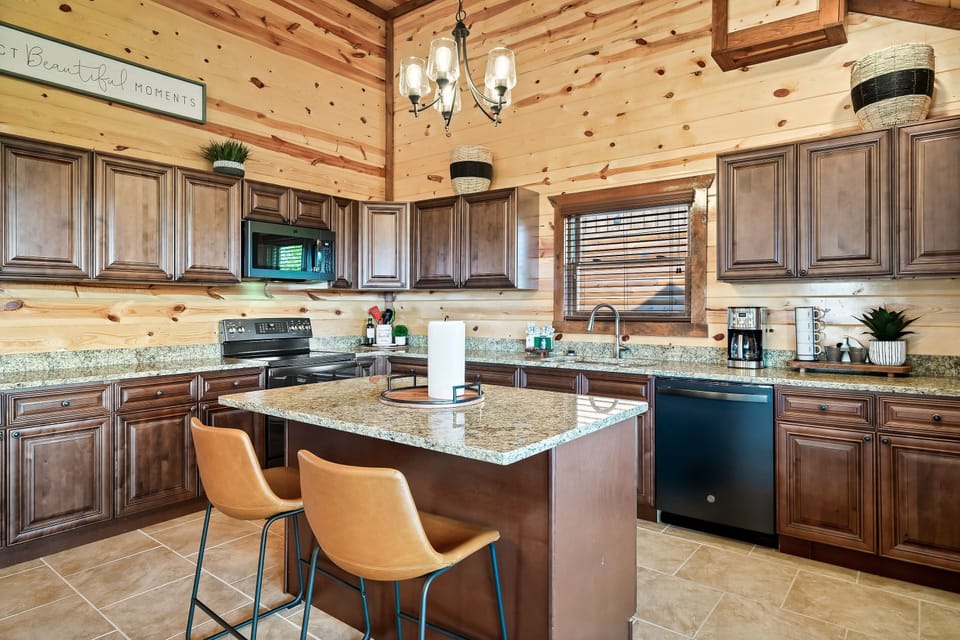 Lots of counter space to prepare meals.