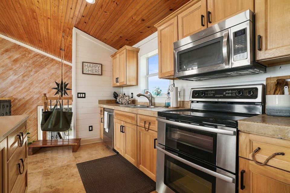Double oven makes cooking those big meals a breeze