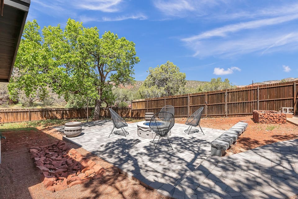 Outdoor Seating and Gas Firepit in Private Yard
