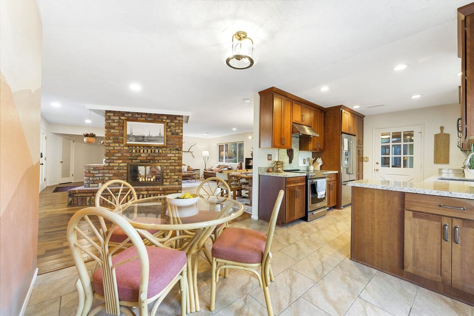 Kitchen nook
