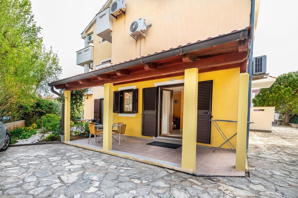 Terrace 2