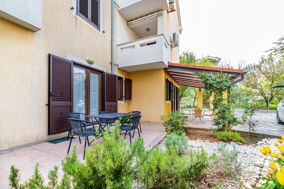 Terrace 1