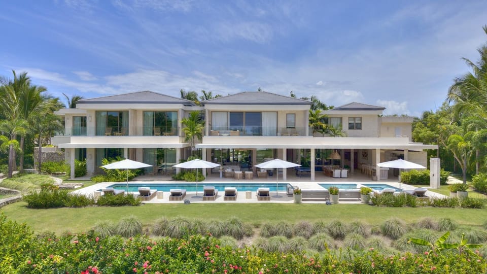 Villa Lorenne - Stunning Villa with golf views (8179)