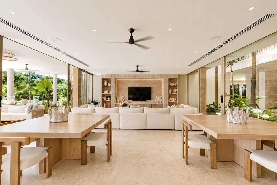 Villa Lorenne - Stunning Villa with golf views (8185)