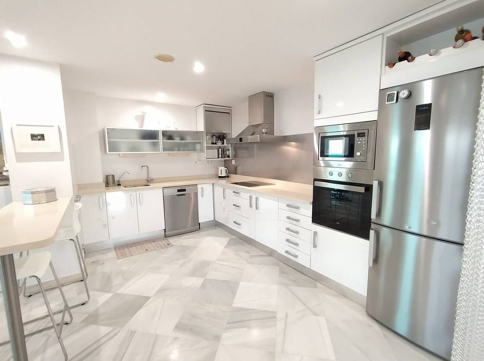 Open kitchen