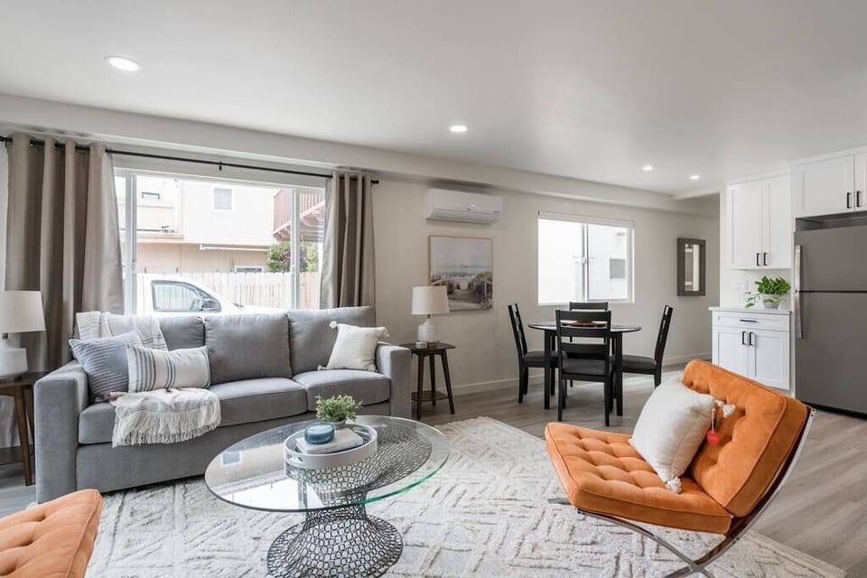 Living Room | Dining Area