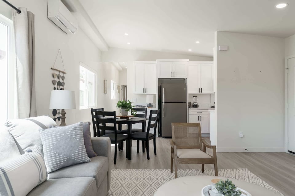 Living Room | Dining Table | Kitchen
